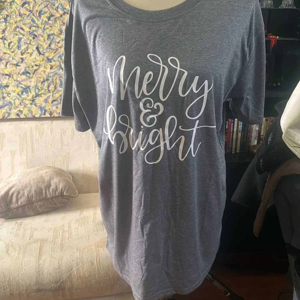 Merry and Bright Woman's Tee 2X - Picture 1 of 8